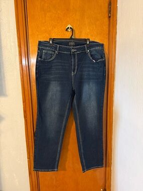BloomChic Straight-Leg Dark Blue Women’s Jeans Size 18